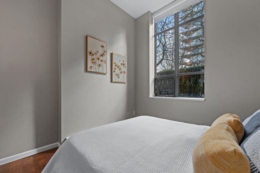 103 170 W 1st Street North Vancouver, BC - 19