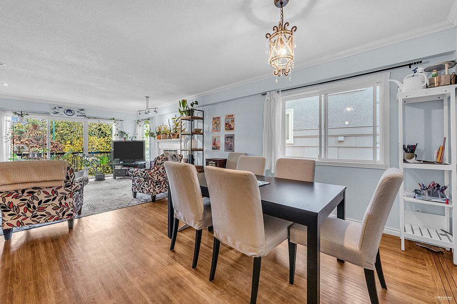 3636 W 18th Avenue Vancouver, BC - 11