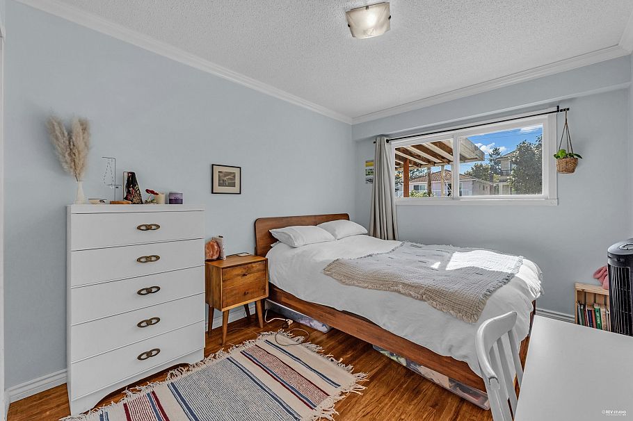 3636 W 18th Avenue Vancouver, BC - 18