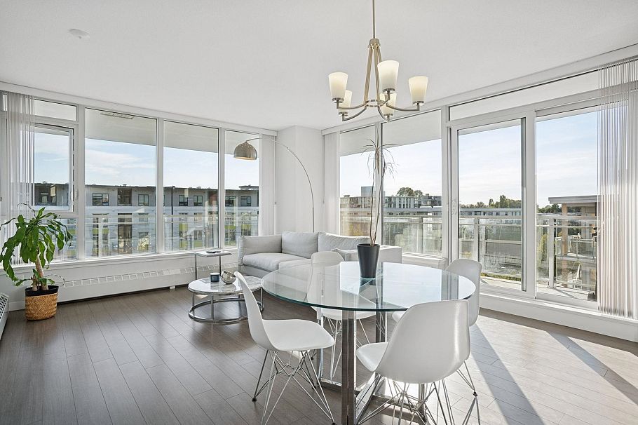 605 3281 E Kent Avenue North Vancouver, BC - 9