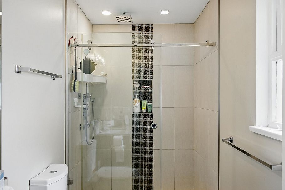 4938 Redonda Drive North Vancouver, BC - 12