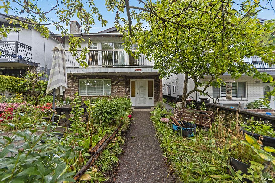 7396 Sherbrooke Street Vancouver, BC - 2