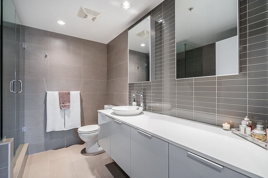 2305 108 W Cordova Street Vancouver, BC - 21