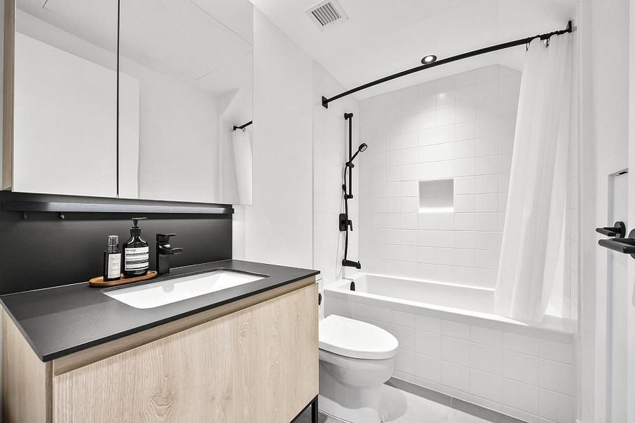 3956 Dumfries Street Vancouver, BC - 22