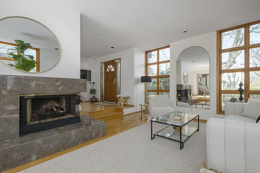 3502 W 18th Avenue Vancouver, BC - 5