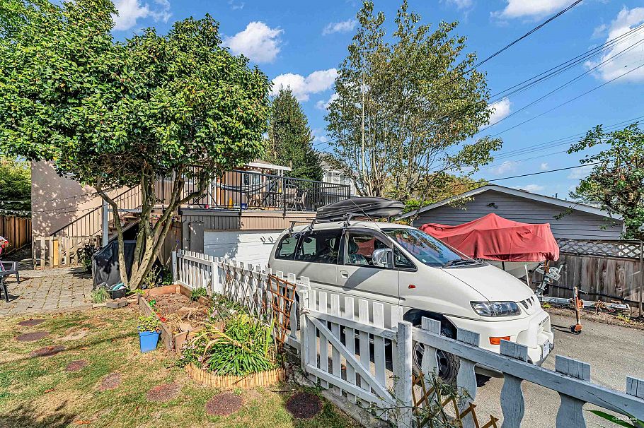 3636 W 18th Avenue Vancouver, BC - 33