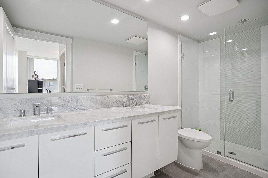 605 3281 E Kent Avenue North Vancouver, BC - 20