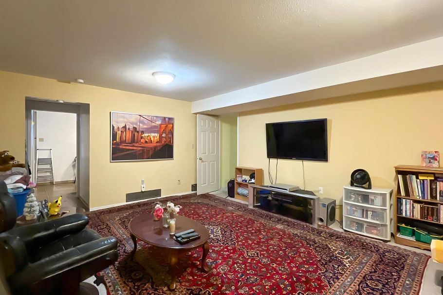 3651 Garibaldi Drive North Vancouver, BC - 30