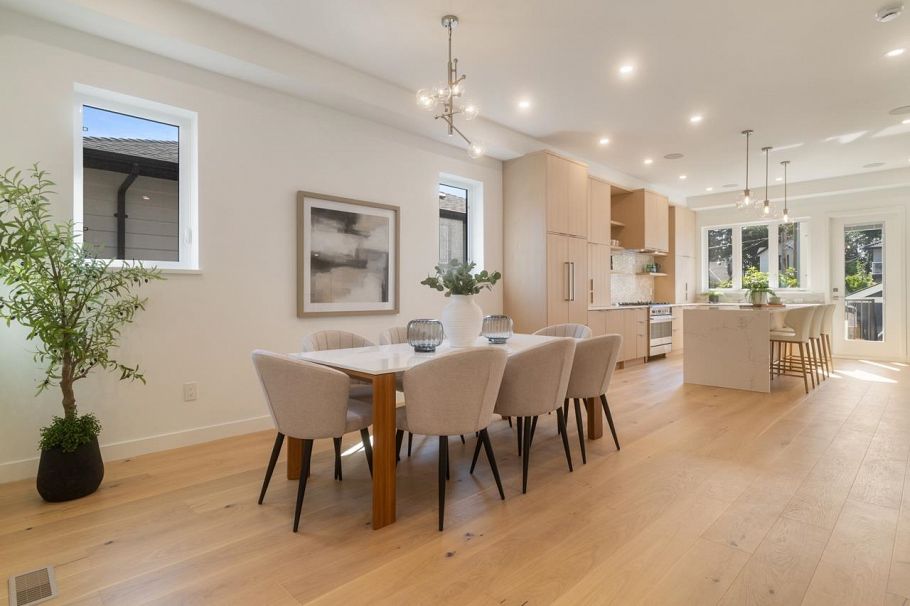 619 E 22nd Street North Vancouver, BC - 5