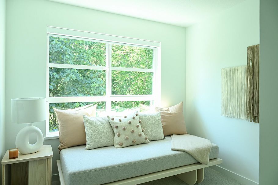 207 2045 Heritage Park Lane North Vancouver, BC - 12