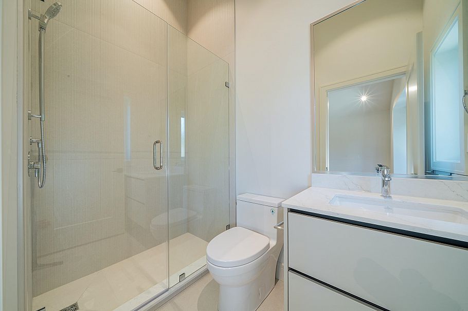 3847 W 26th Avenue Vancouver, BC - 31