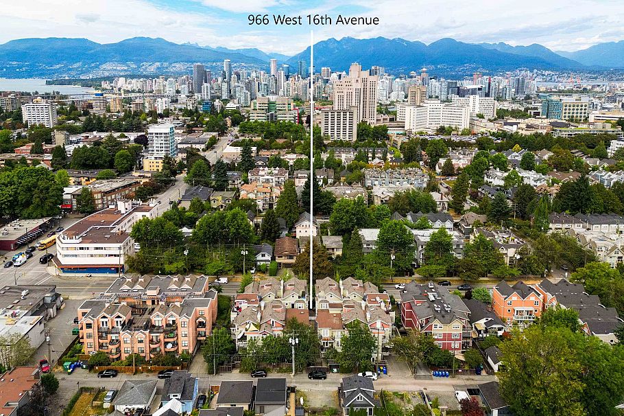 966 W 16th Avenue Vancouver, BC - 28
