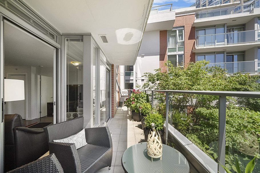 501 618 Abbott Street Vancouver, BC - 32