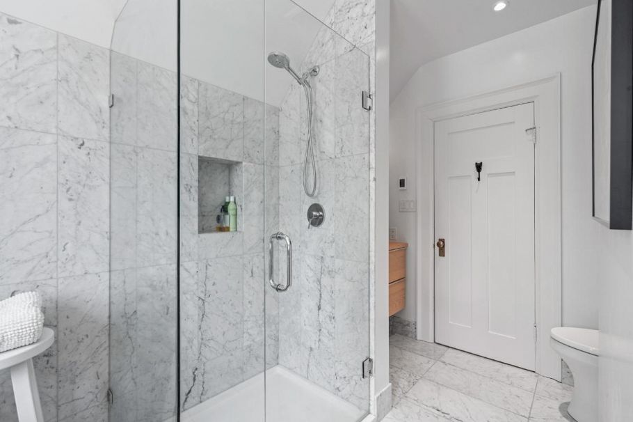 1850 W 30th Avenue Vancouver, BC - 17