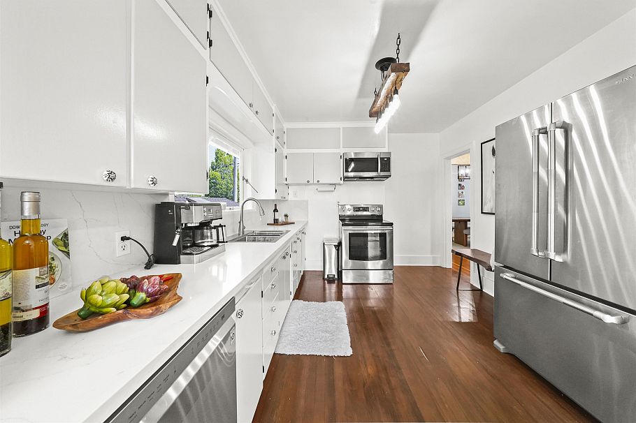 3130 Ivanhoe Street Vancouver, BC - 23