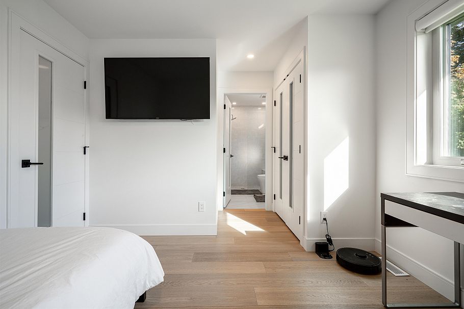 929 Canyon Boulevard North Vancouver, BC - 30