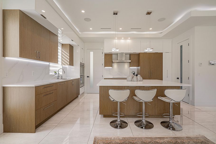 929 Canyon Boulevard North Vancouver, BC - 17