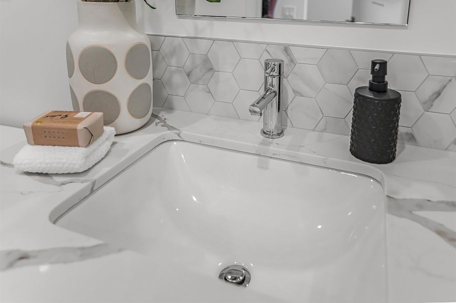 204 2075 E 1st Avenue Vancouver, BC - 23