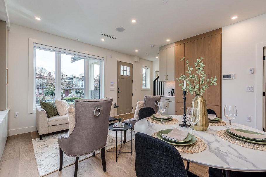 2261 E 35th Avenue Vancouver, BC - 8