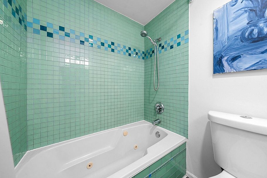 301 3680 Oak Street Vancouver, BC - 16