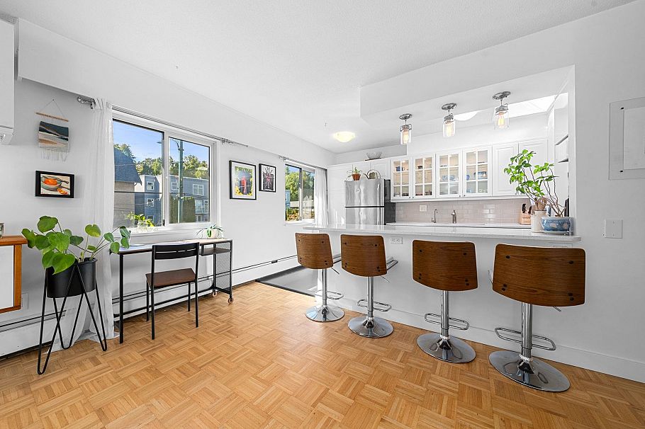 301 3680 Oak Street Vancouver, BC - 10