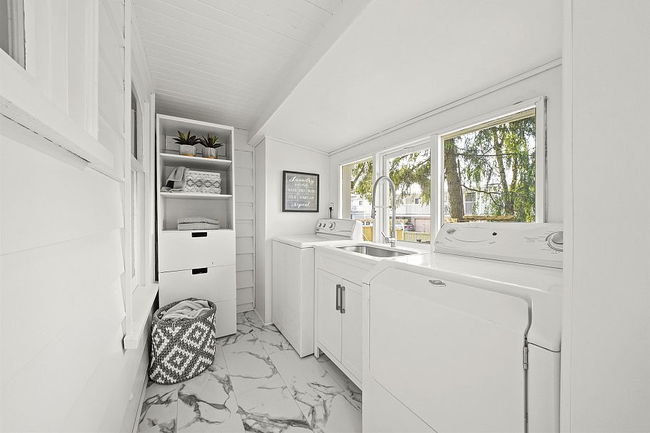 3130 Ivanhoe Street Vancouver, BC - 24