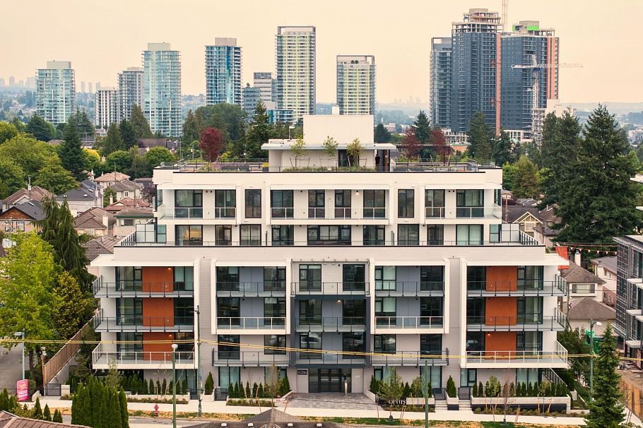 309 8398 Oak Street Vancouver, BC - 2
