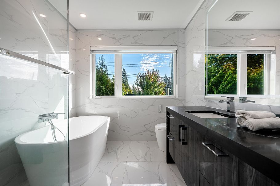 929 Canyon Boulevard North Vancouver, BC - 26