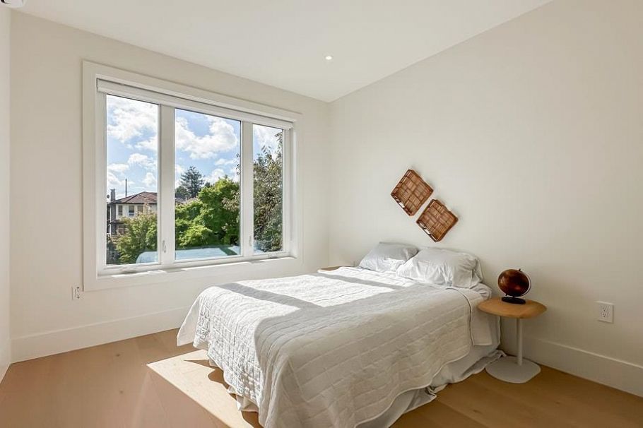 2919 Charles Street Vancouver, BC - 11