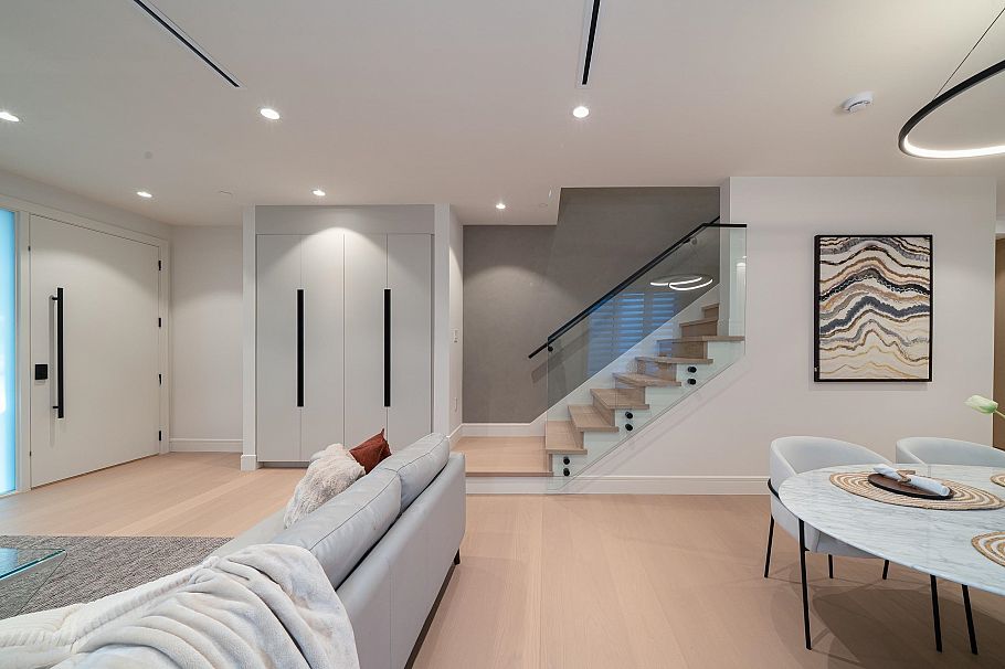 3847 W 26th Avenue Vancouver, BC - 5