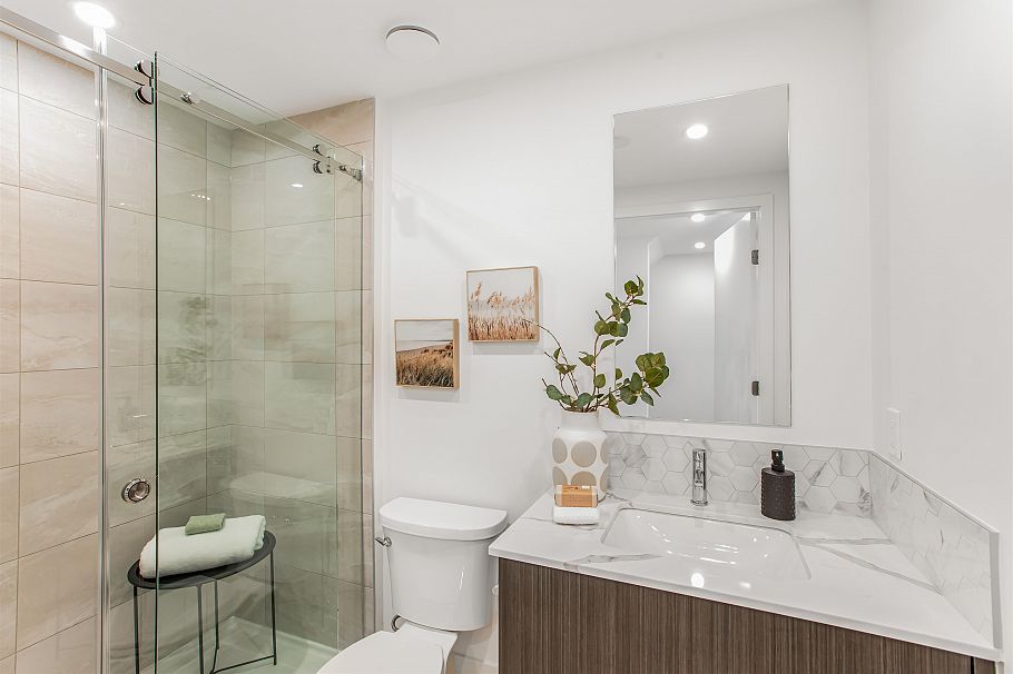 204 2075 E 1st Avenue Vancouver, BC - 22