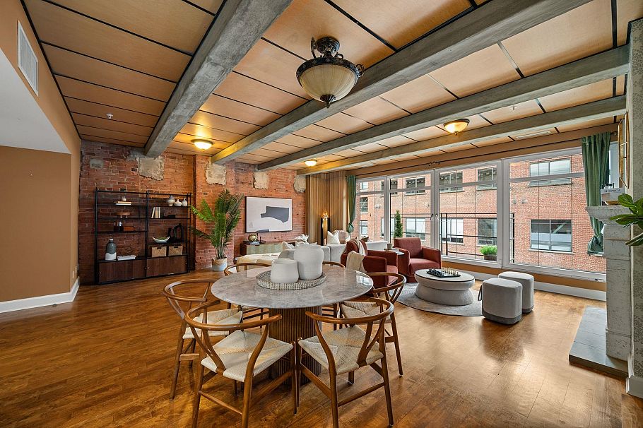 301 1155 Mainland Street Vancouver, BC - 11