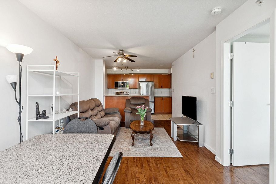 1109 2733 Chandlery Place Vancouver, BC - 5