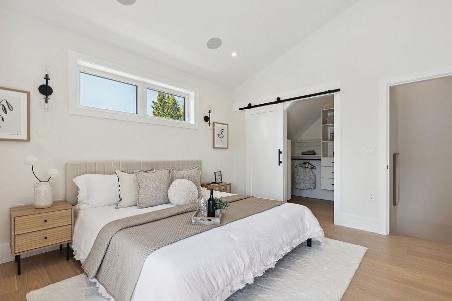 #2 2244 E 11th Avenue Vancouver, BC - 30