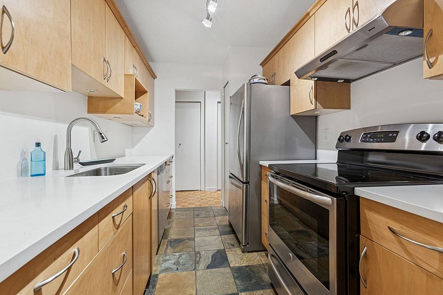 112 1429 E 4th Avenue Vancouver, BC - 7