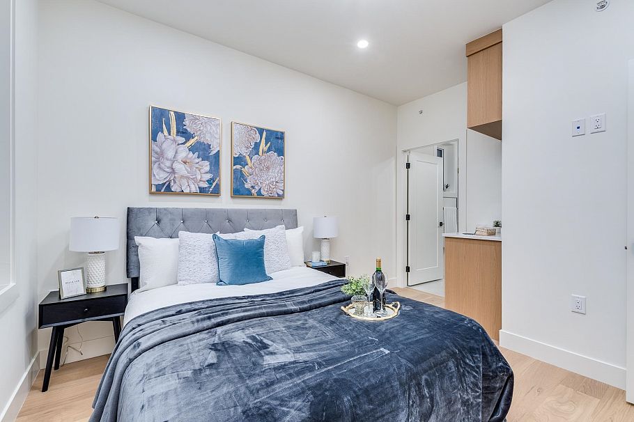 1 2263 E 35th Avenue Vancouver, BC - 16