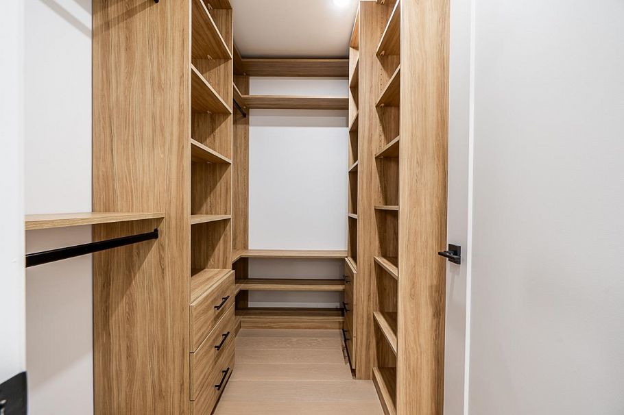 1 2282 E 8th Avenue Vancouver, BC - 22