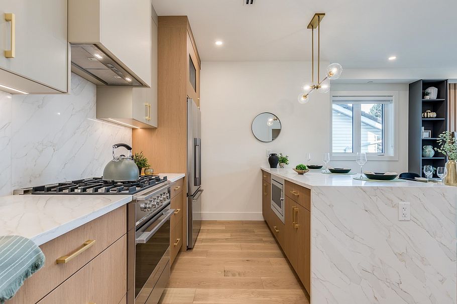 2261 E 35th Avenue Vancouver, BC - 13