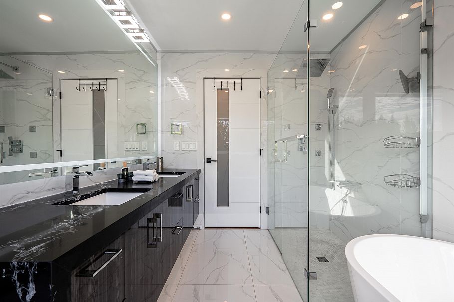 929 Canyon Boulevard North Vancouver, BC - 27