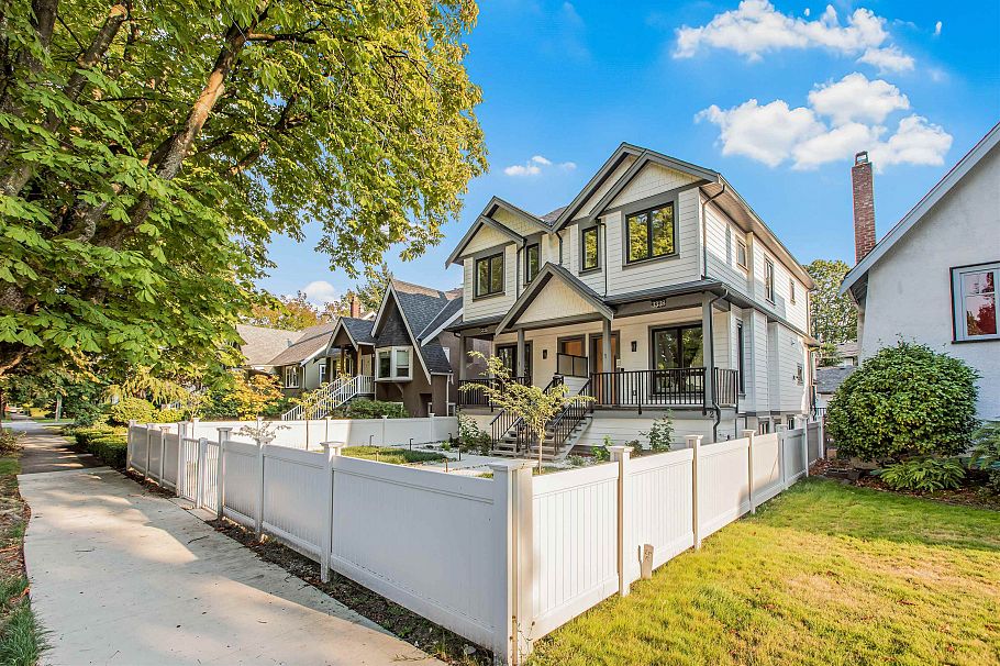 3338 W 14th Avenue Vancouver, BC - 3