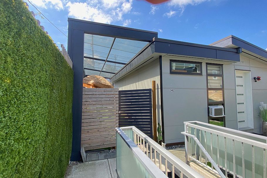 2460 E 19th Avenue Vancouver, BC - 8