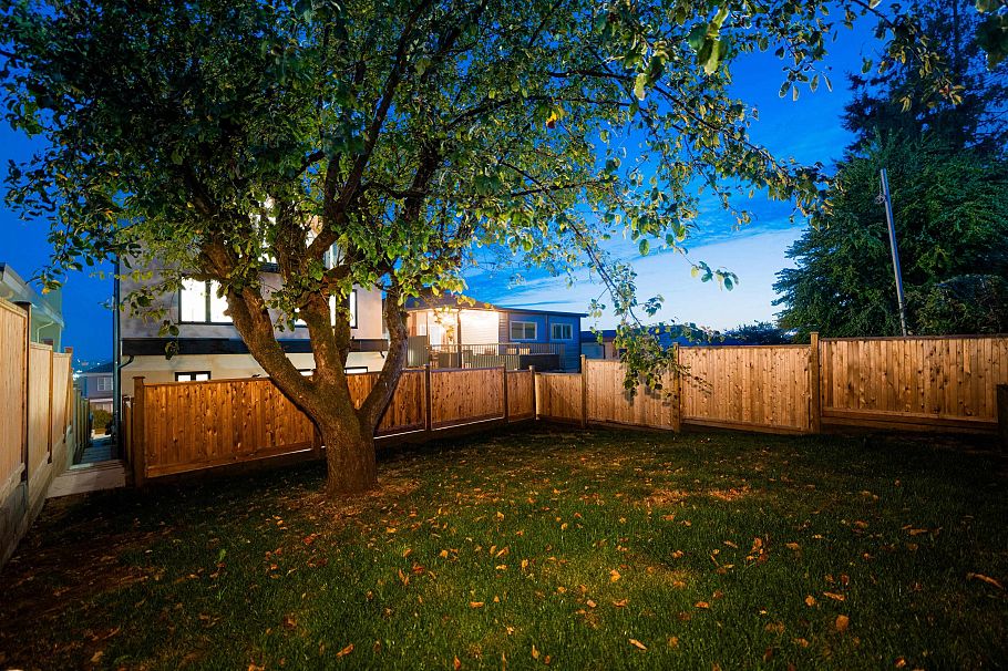 1 773 E 61st Avenue Vancouver, BC - 14