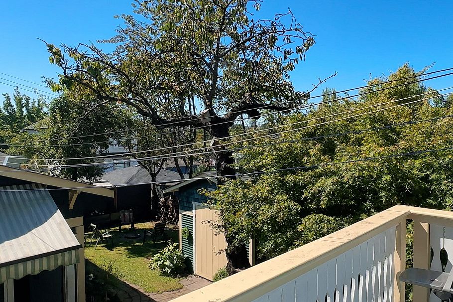 3336 E Georgia Street Vancouver, BC - 14