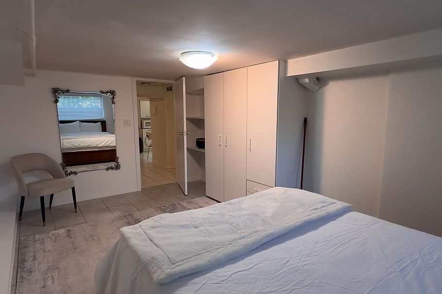 3336 E Georgia Street Vancouver, BC - 23