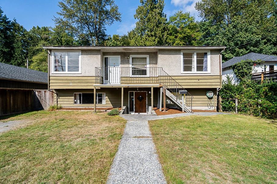 2212 Old Dollarton Road North Vancouver, BC - 3