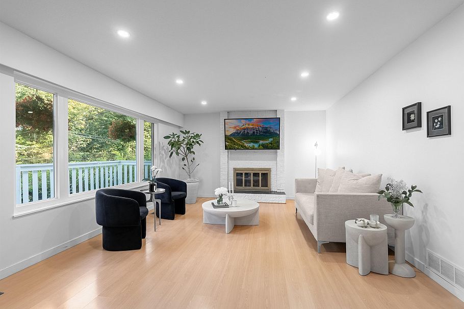 1835 Arborlynn Drive North Vancouver, BC - 10