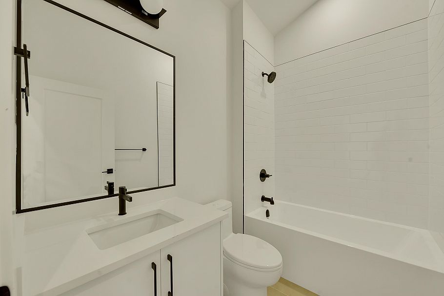 1 1436 E 1st Avenue Vancouver, BC - 33