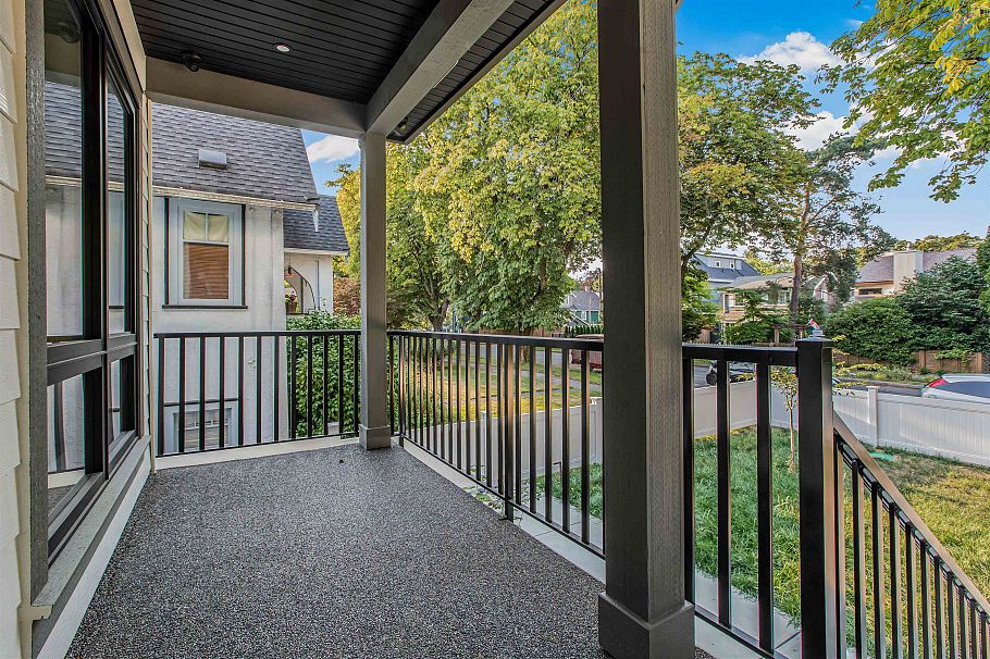 3338 W 14th Avenue Vancouver, BC - 8