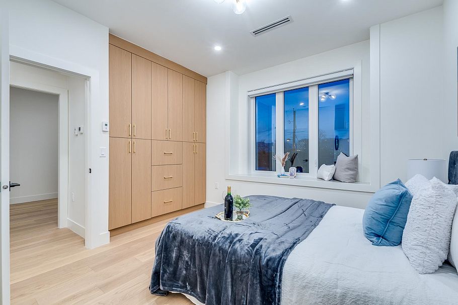 1 2263 E 35th Avenue Vancouver, BC - 14