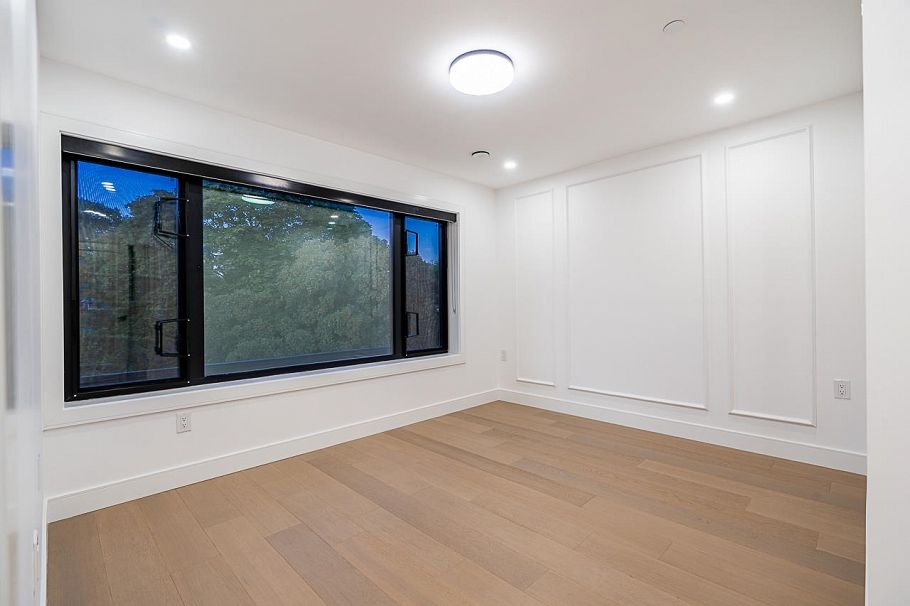 1 2282 E 8th Avenue Vancouver, BC - 19